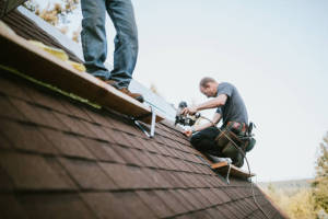 Local Roofers in E Marion, NY